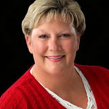 Edie West profile photo