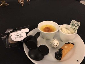 Our dessert party's offerings were black and white. Mystee Ipong for Insider .jpeg